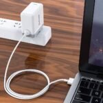 ⁦Macbook charger 20v 4.25a⁩ - الصورة ⁦2⁩