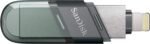 ⁦SanDisk 32GB iXpand Flash Drive Flip USB 3.1⁩ - الصورة ⁦3⁩